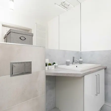Przemyslowa By Renters * Poznań