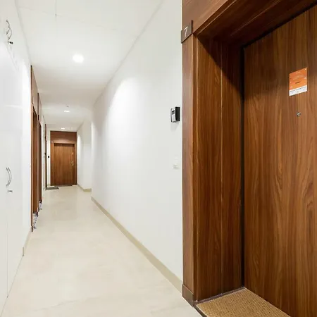 Przemysłowa By Renters Apartament *